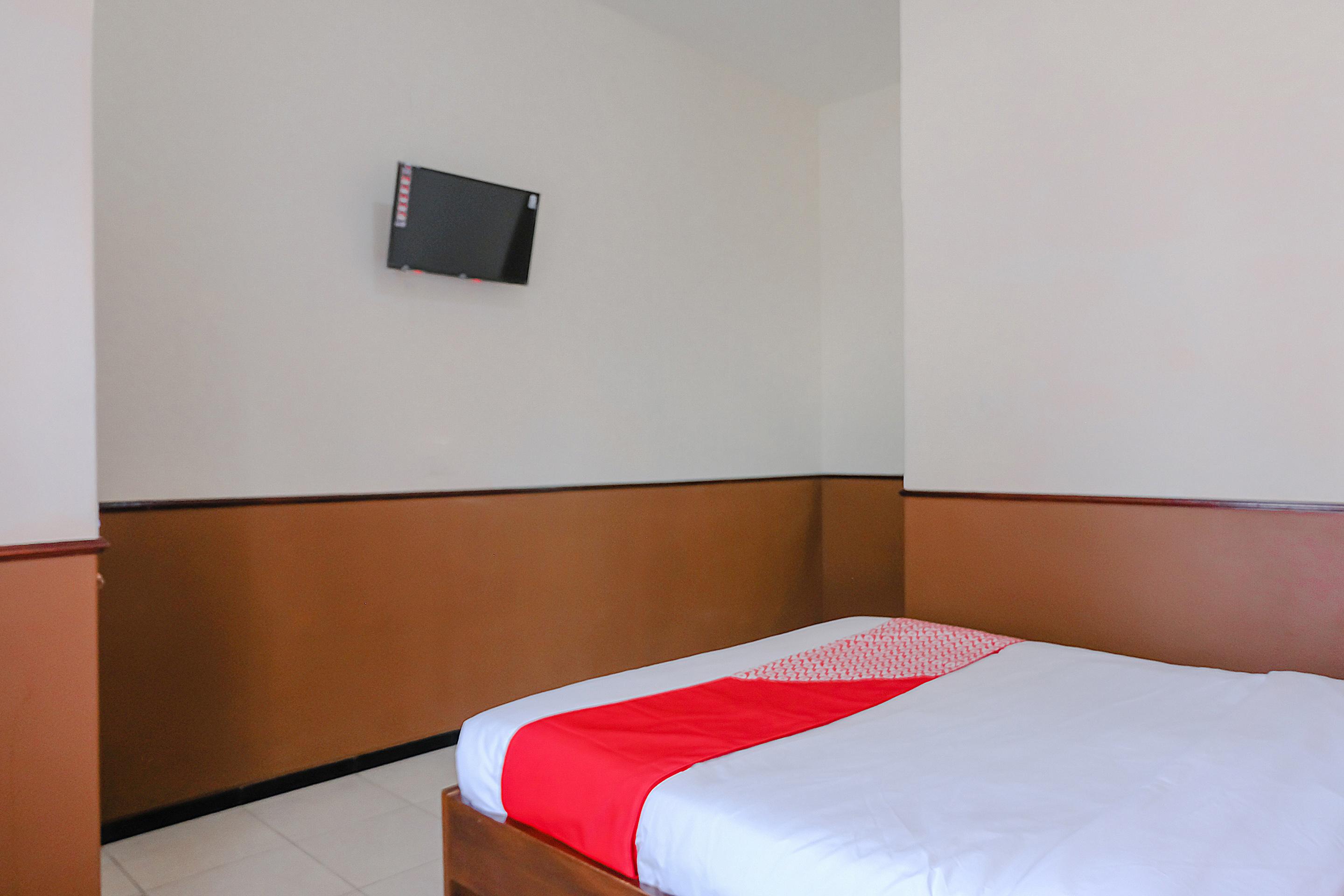 Oyo 1028 Garuda Residence Batu  Esterno foto